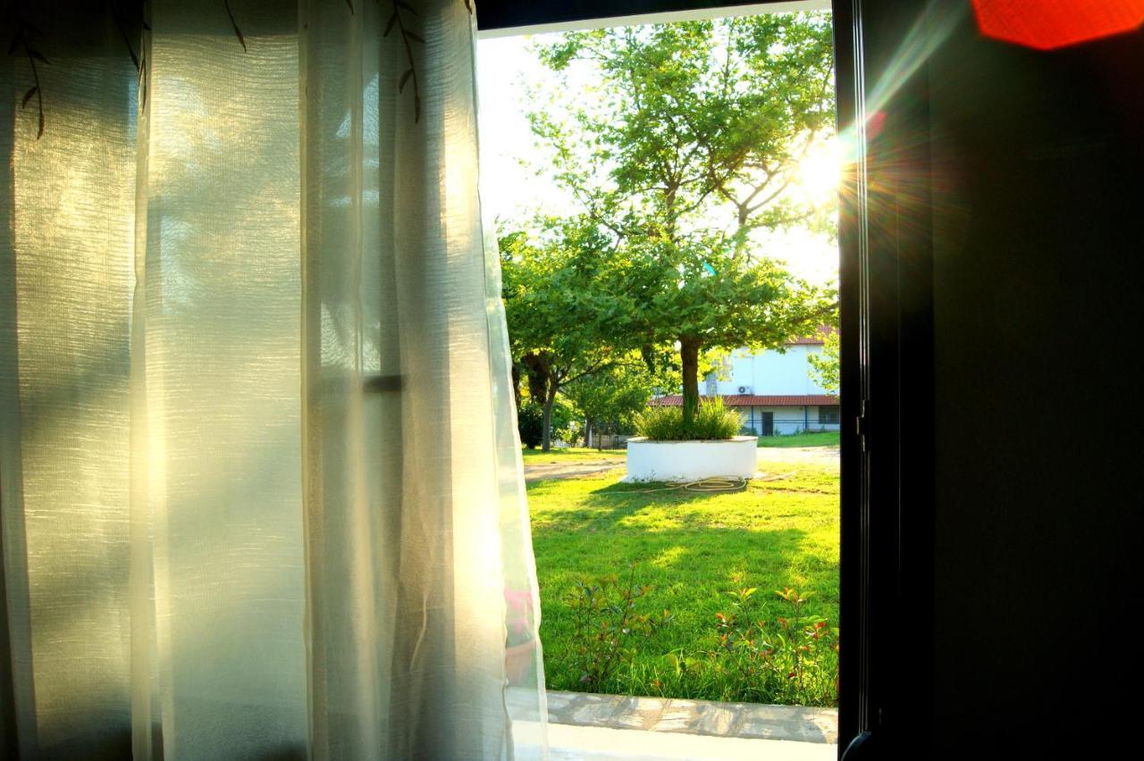 Simplicity At Iris Accommodation Psakoudia Bagian luar foto
