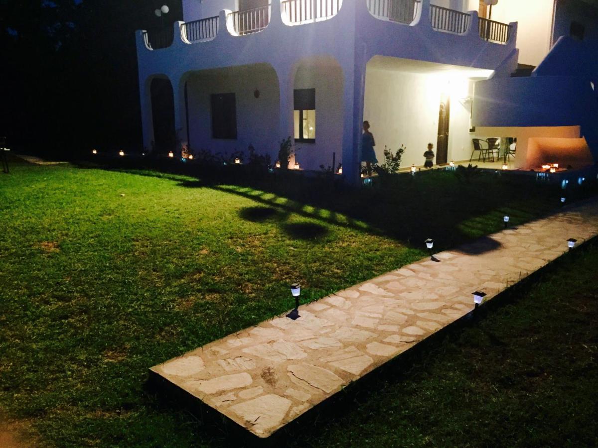 Simplicity At Iris Accommodation Psakoudia Bagian luar foto